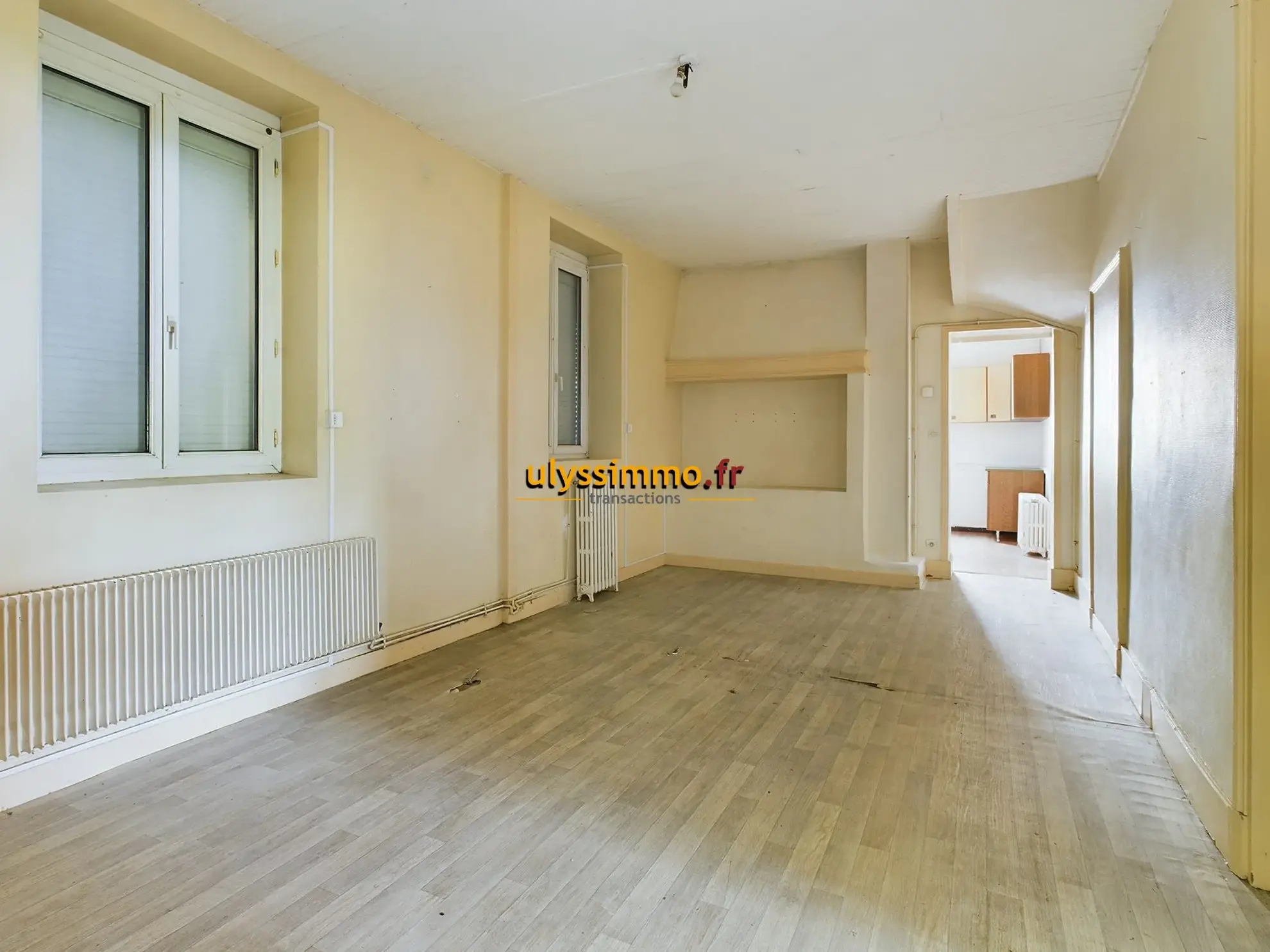 Maison à vendre à Roye avec 4 chambres et grand potentiel 