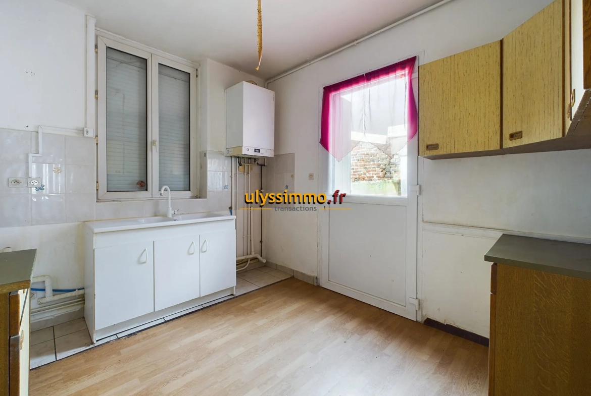 Cuisine Maison à vendre à Roye avec 4 chambres et grand potentiel 