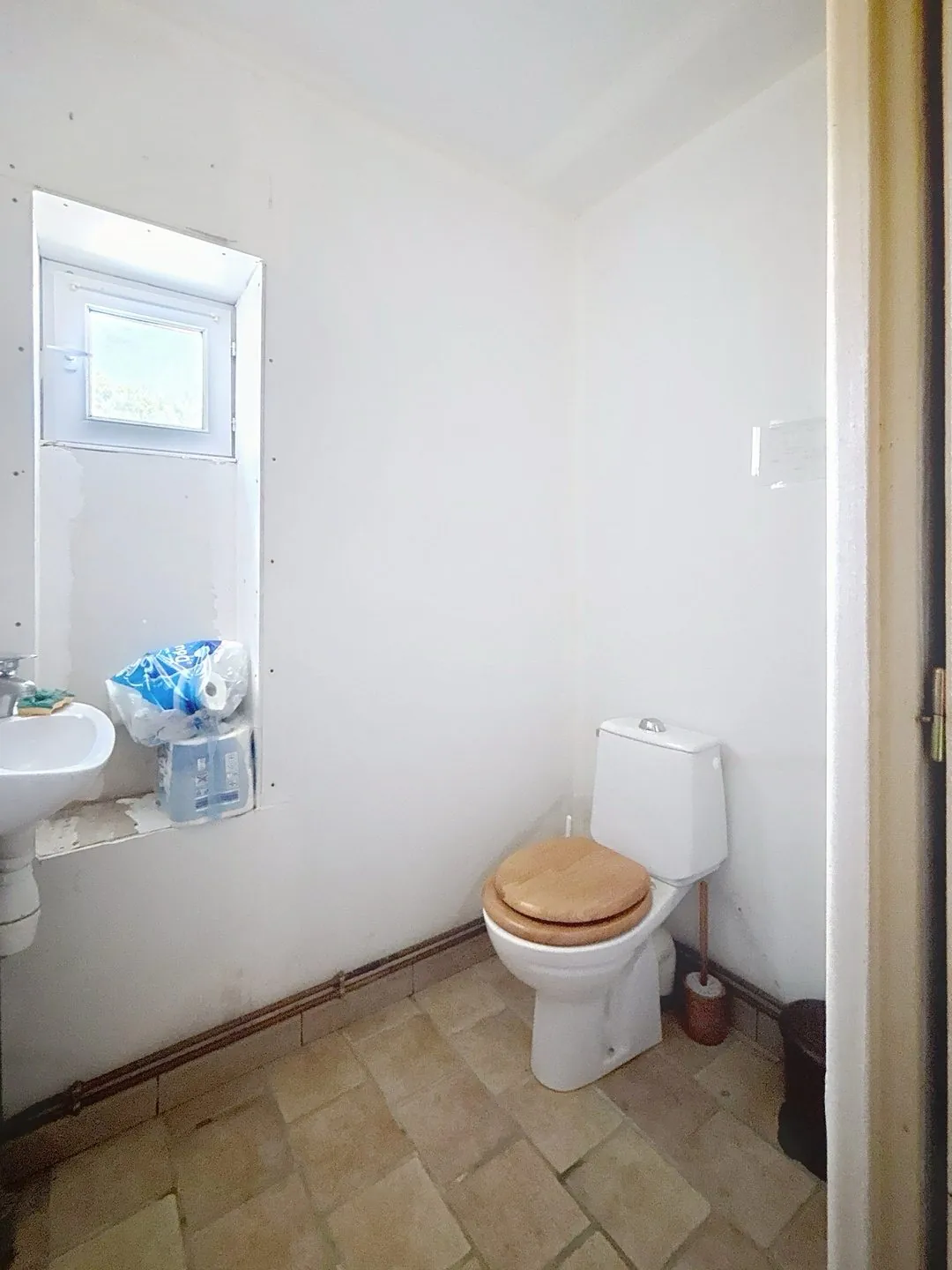 Maison en pierre à rénover à Négrondes, 1100 m² de terrain - Périgord Vert 