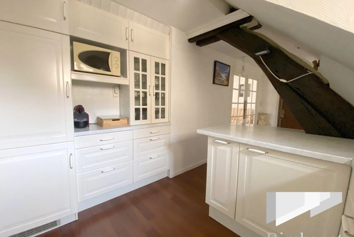 Appartement T2 lumineux de 55,81 m² à Orléans avec vue dégagée 