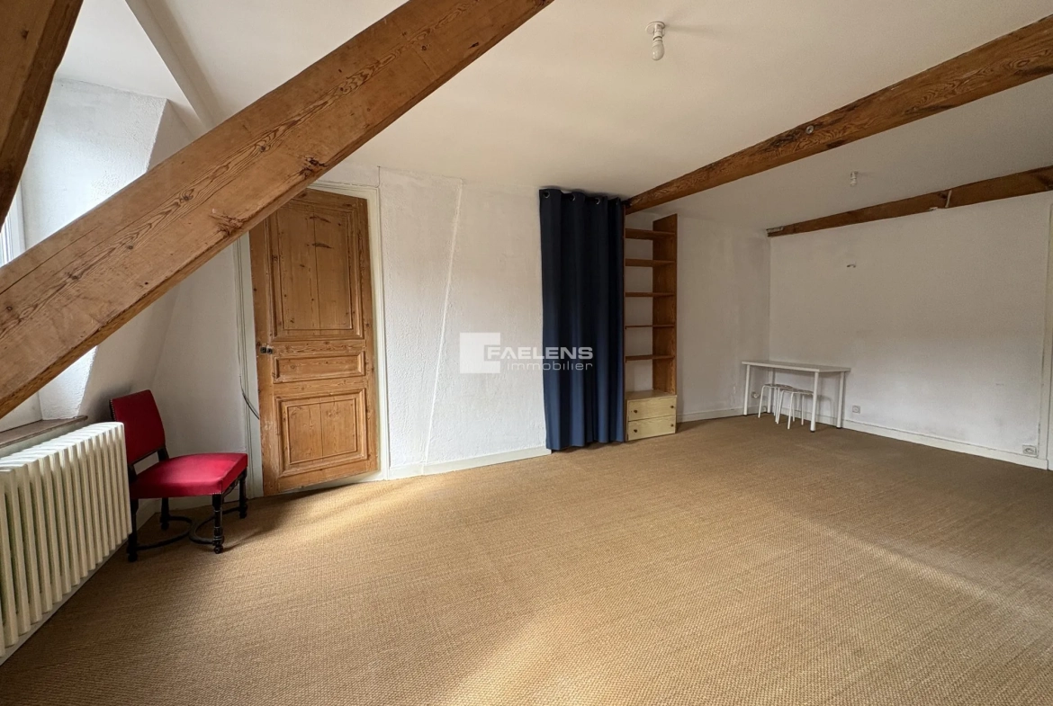 Studio de 40 m² à Lille, proche République Beaux-Arts – Investissement ou résidence 