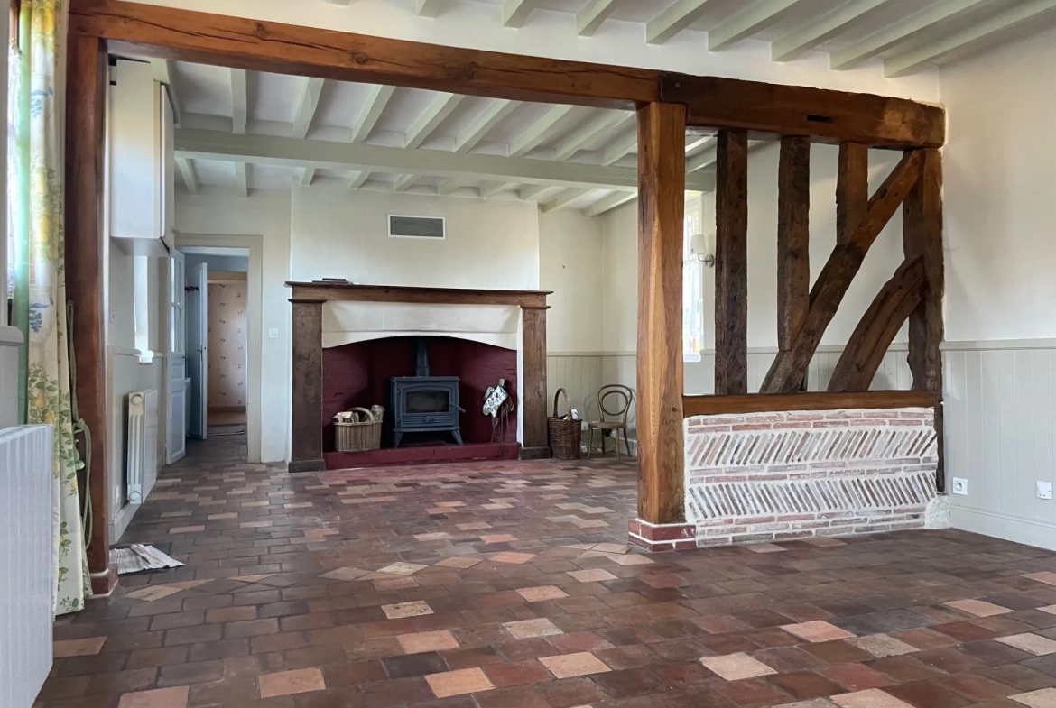 Maison à vendre à Bernay - Charmante maison normande avec dépendance 