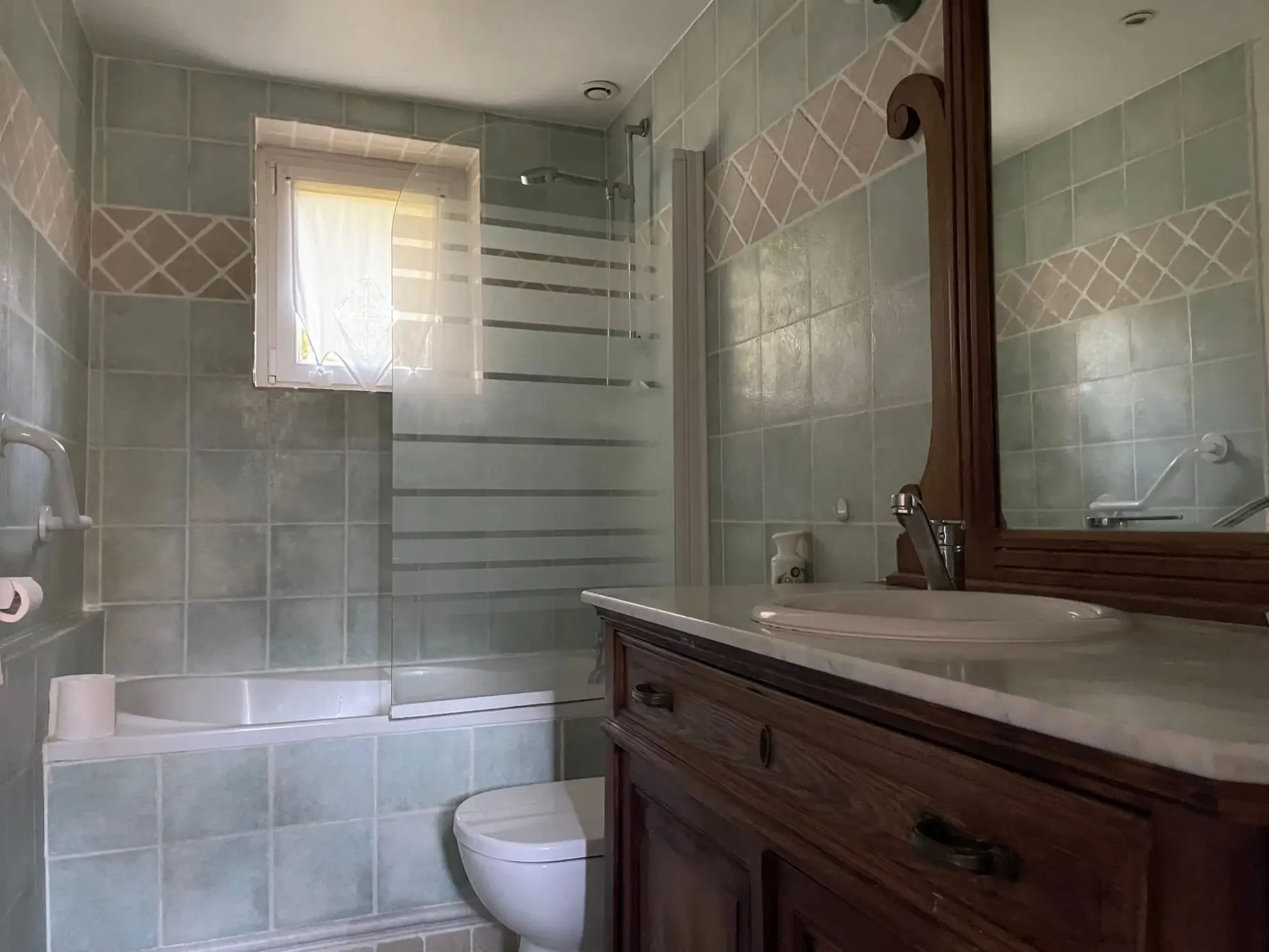 Maison à vendre à Bernay - Charmante maison normande avec dépendance 