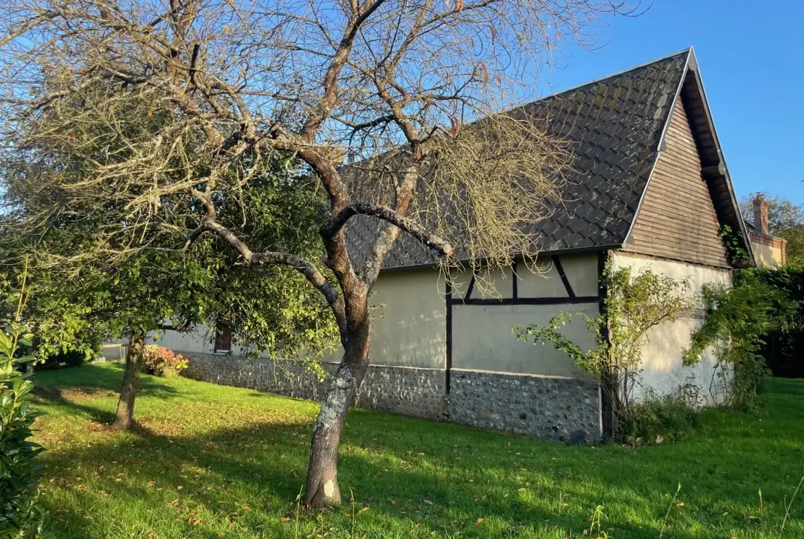Maison à vendre à Bernay - Charmante maison normande avec dépendance 