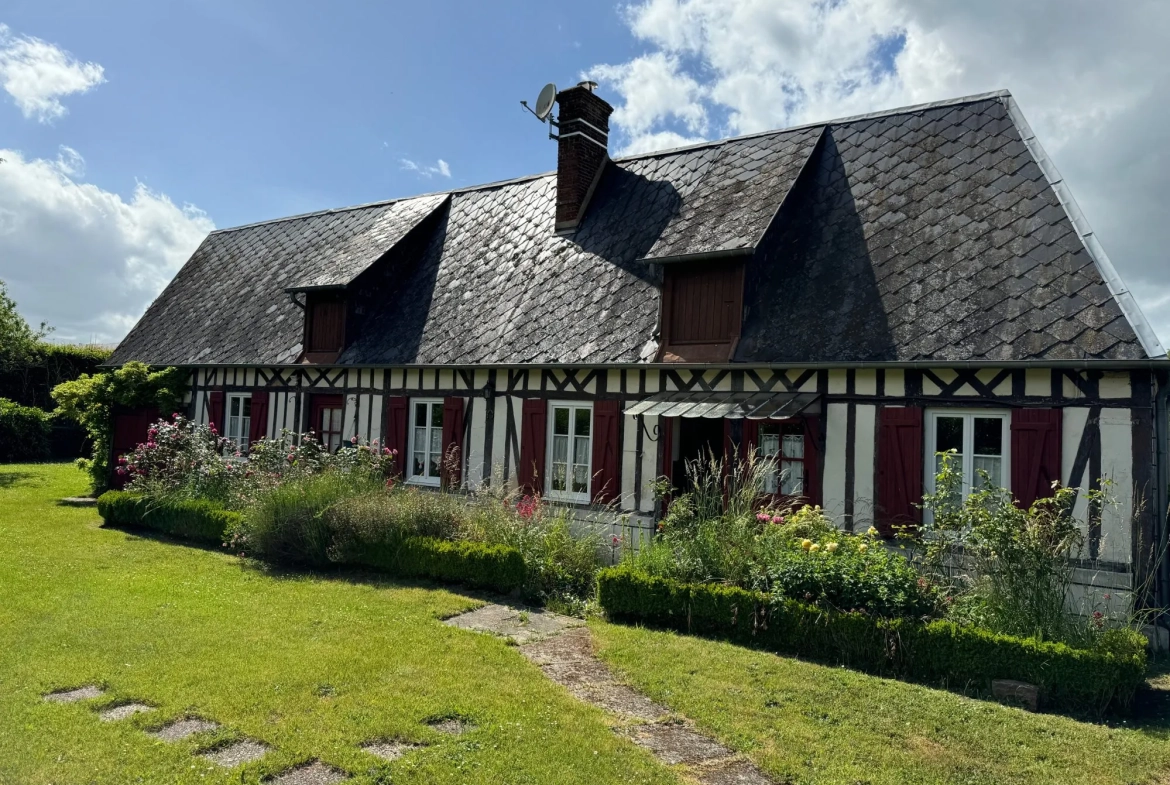 Maison à vendre à Bernay - Charmante maison normande avec dépendance 