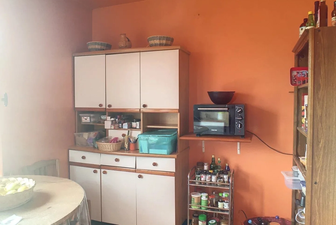 Maison à Vendre de 70 m² avec sous-sol à Portes de la Bourgogne 