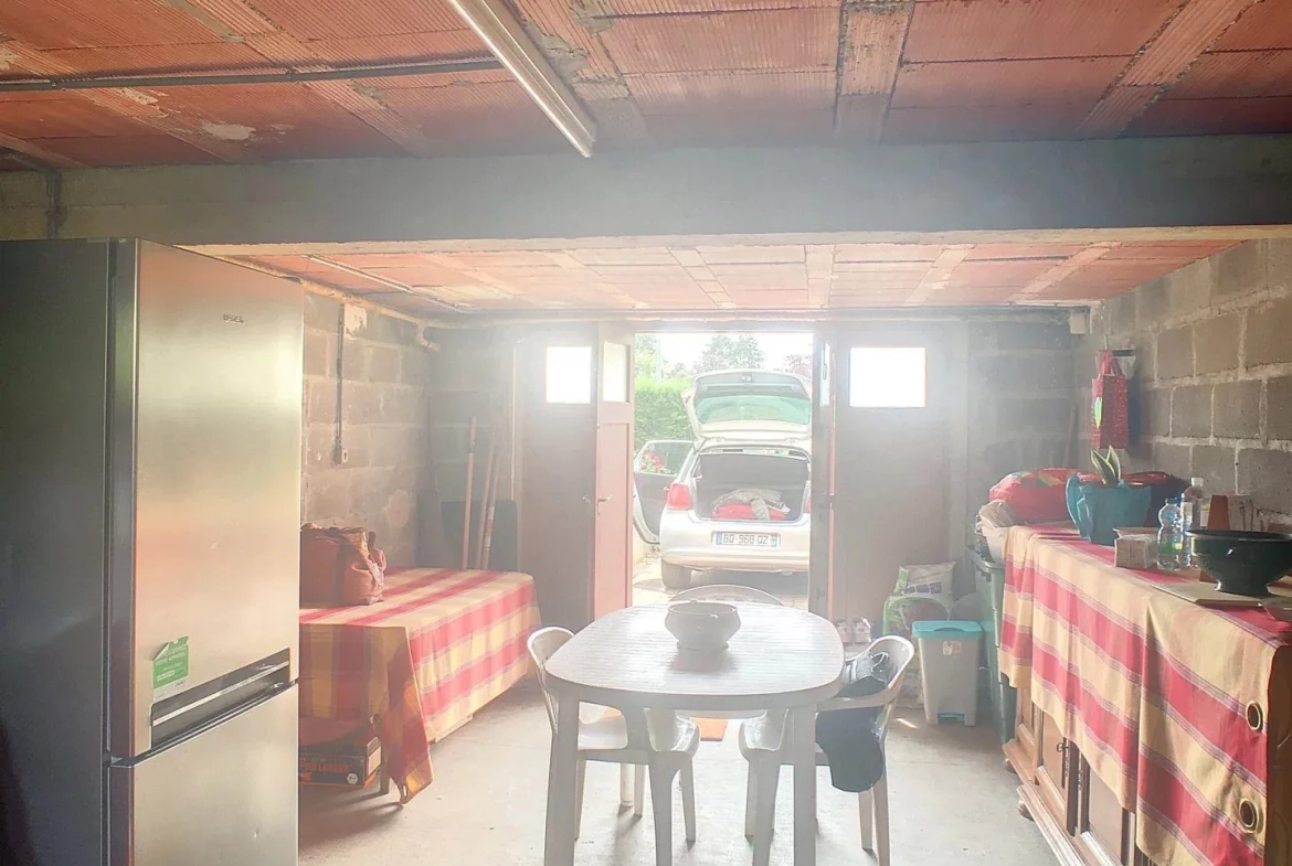 Maison à Vendre de 70 m² avec sous-sol à Portes de la Bourgogne 