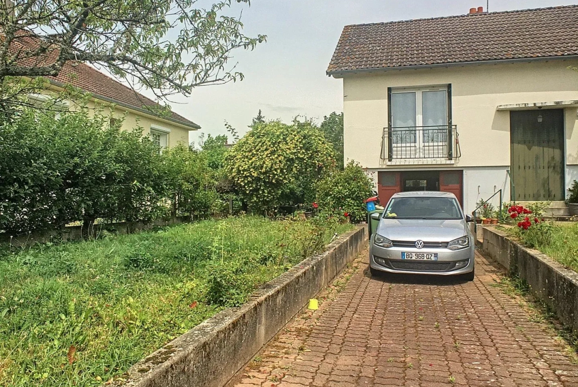 Maison à Vendre de 70 m² avec sous-sol à Portes de la Bourgogne 