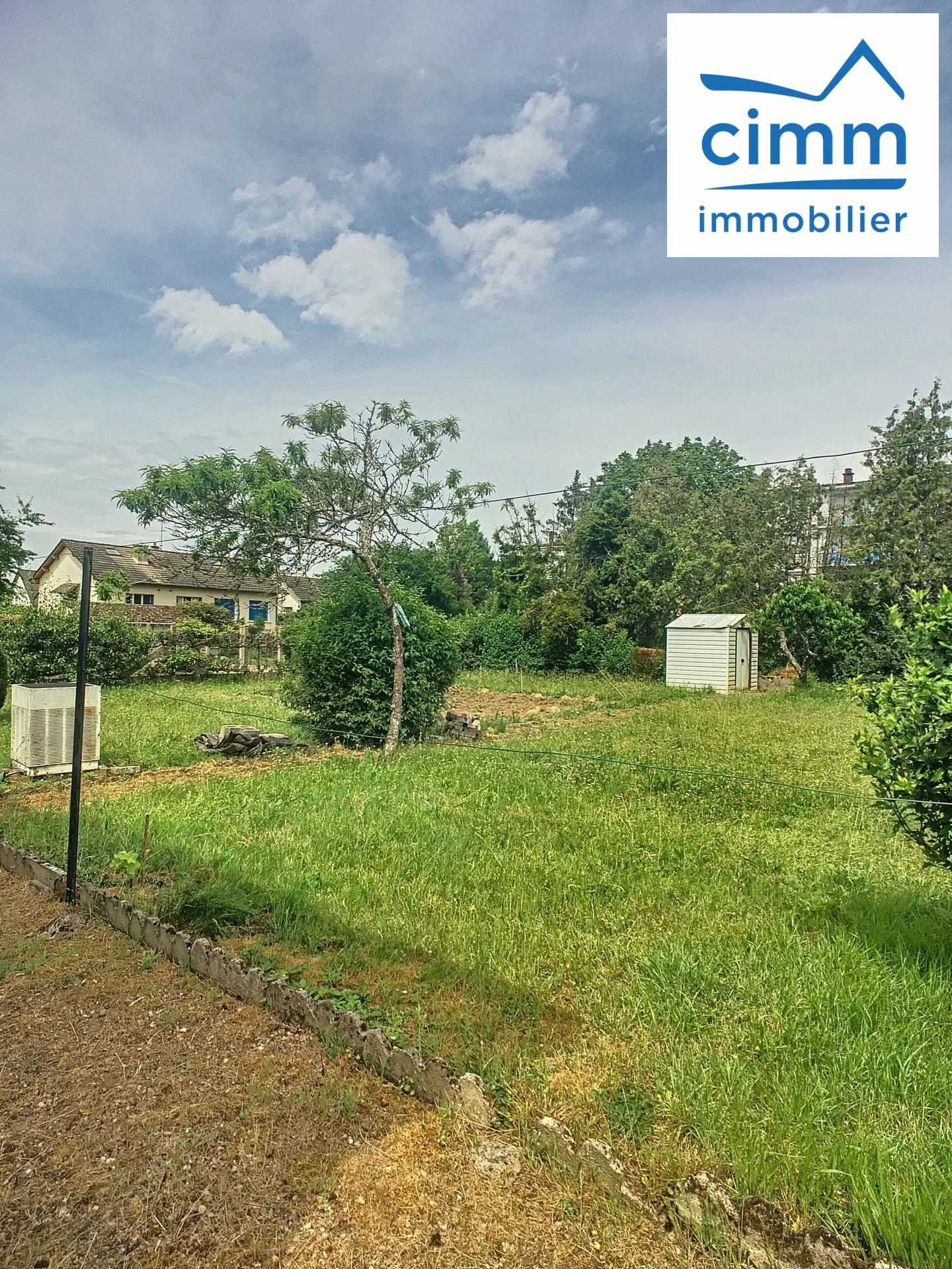 Maison à Vendre de 70 m² avec sous-sol à Portes de la Bourgogne 