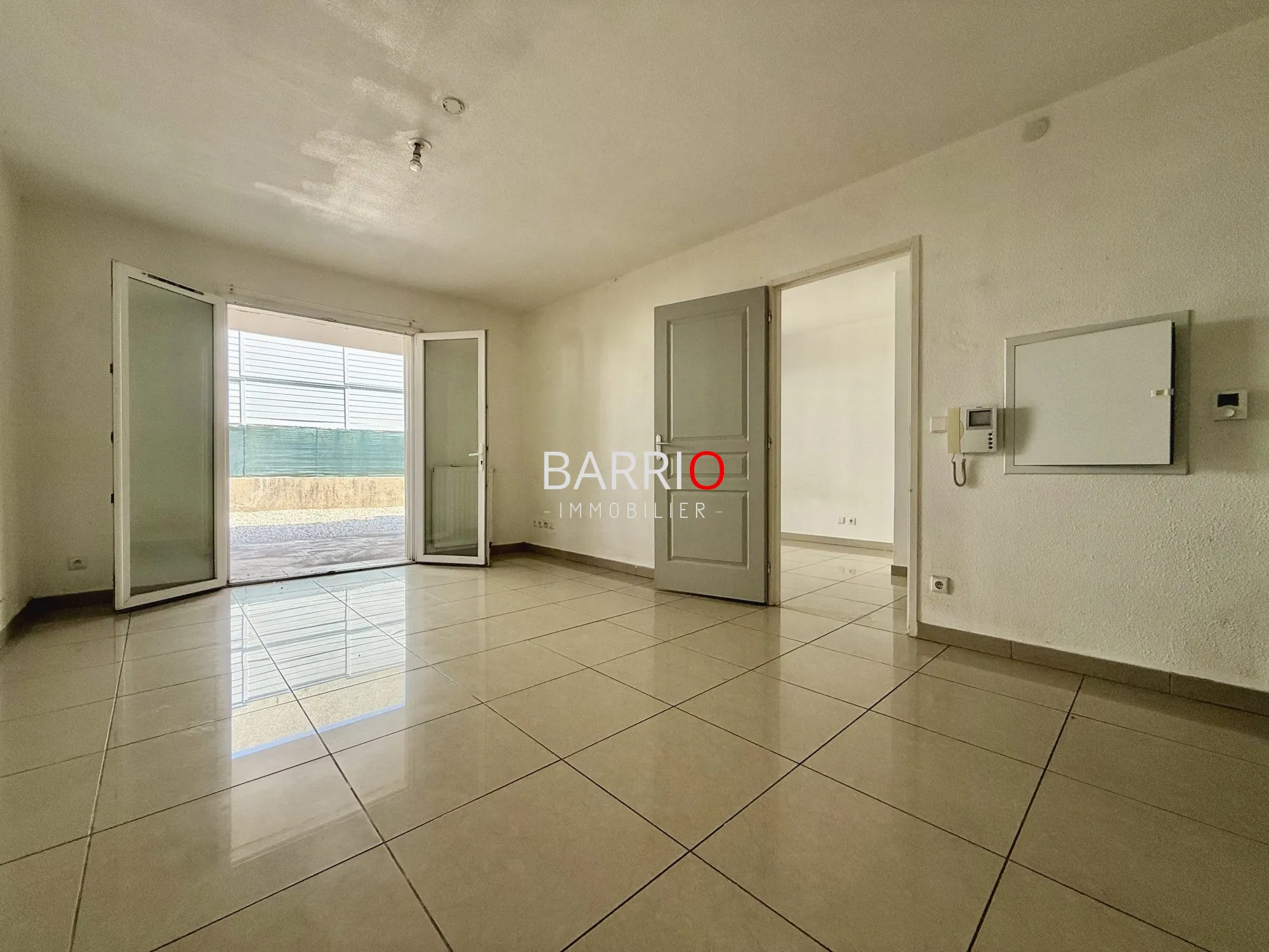 Bel appartement T2 avec jardin et parking à Latour-Bas-Elne 