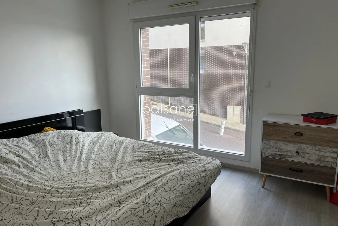 Appartement T2 loué avec terrasse et double parking à Deville-lès-Rouen 