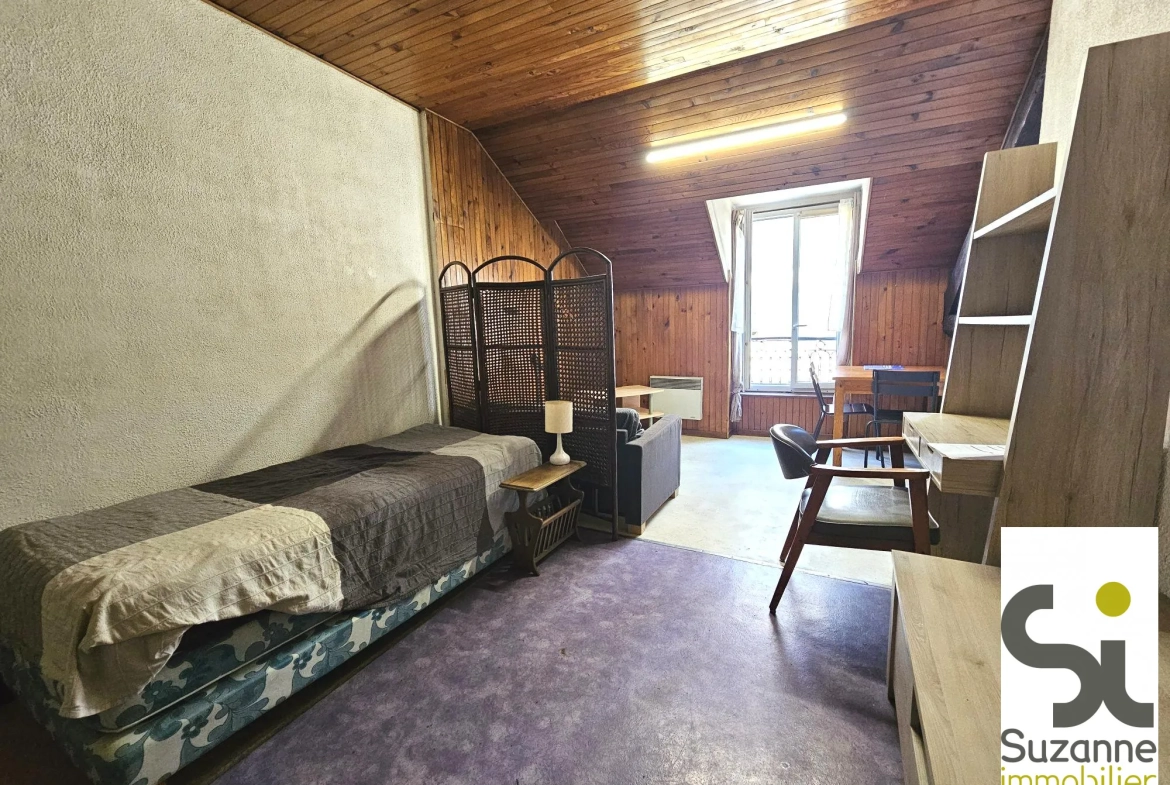 Studio à vendre à Grenoble secteur Estacade - Dernier étage, à rénover 