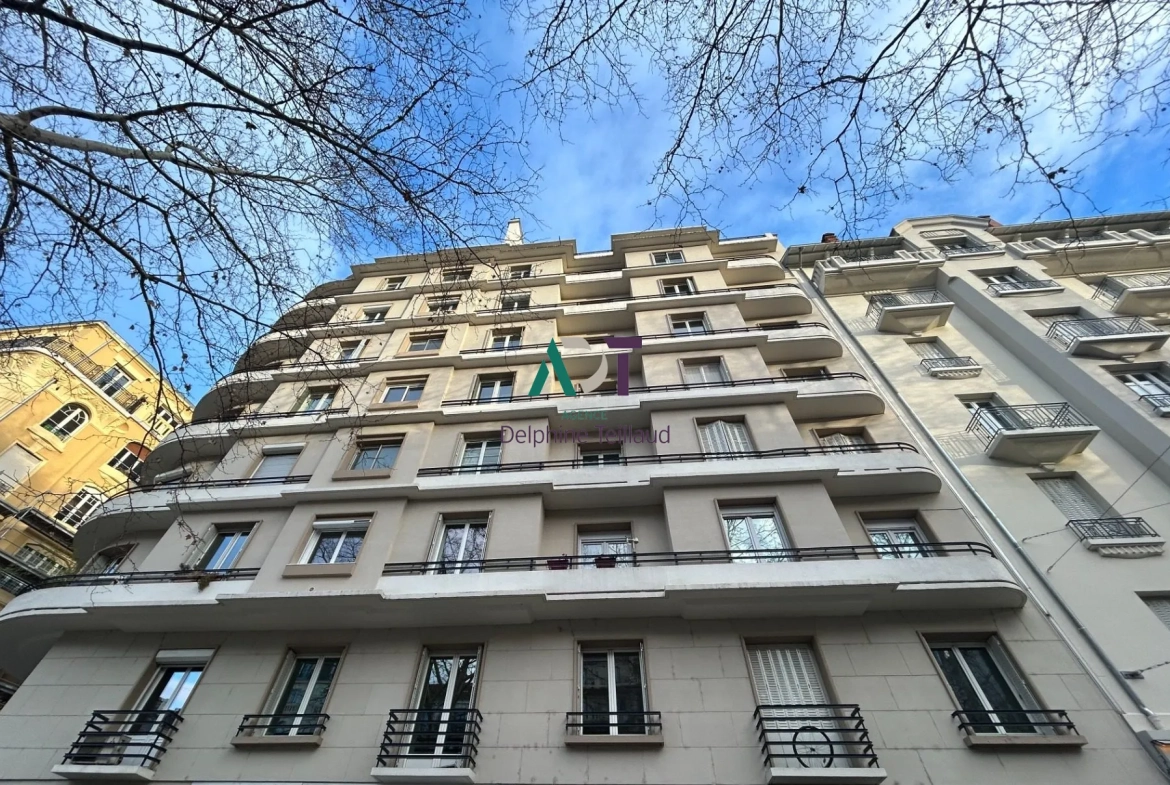 Appartement 2 pièces avec cave et grenier à Grenoble - Quartier Jaurès/Condorcet 