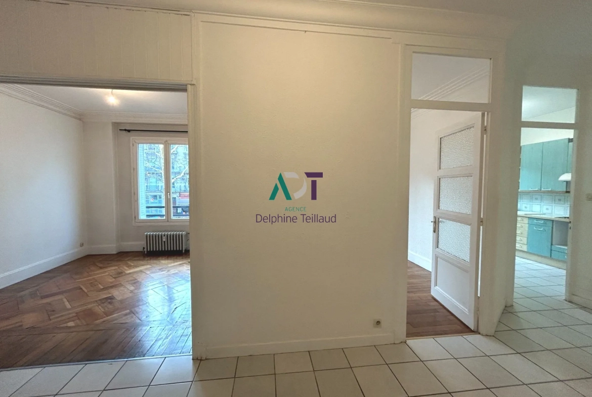 Appartement 2 pièces avec cave et grenier à Grenoble - Quartier Jaurès/Condorcet 