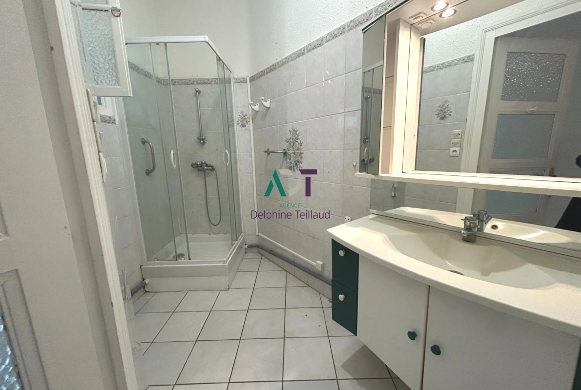 Appartement 2 pièces avec cave et grenier à Grenoble - Quartier Jaurès/Condorcet 