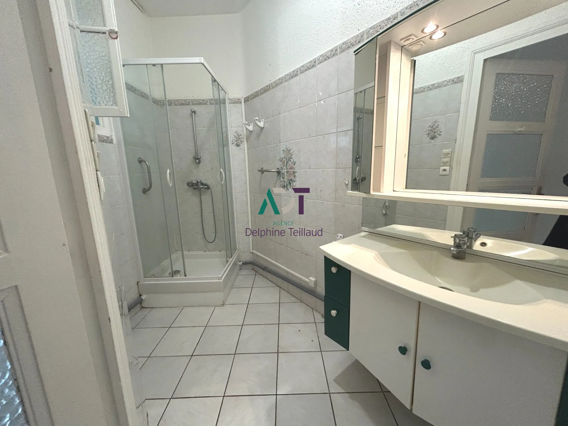 Appartement 2 pièces avec cave et grenier à Grenoble - Quartier Jaurès/Condorcet 