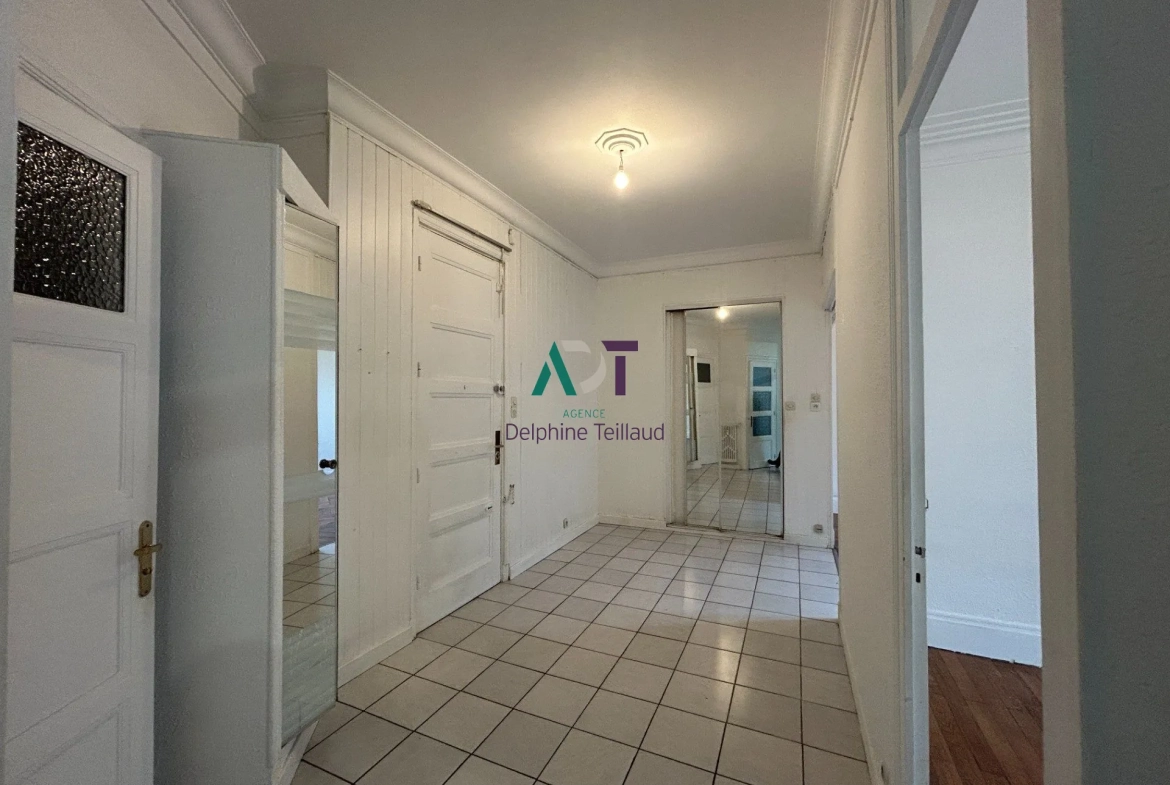 Appartement 2 pièces avec cave et grenier à Grenoble - Quartier Jaurès/Condorcet 