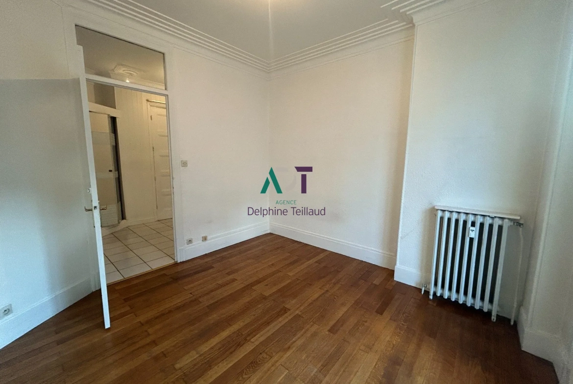 Appartement 2 pièces avec cave et grenier à Grenoble - Quartier Jaurès/Condorcet 