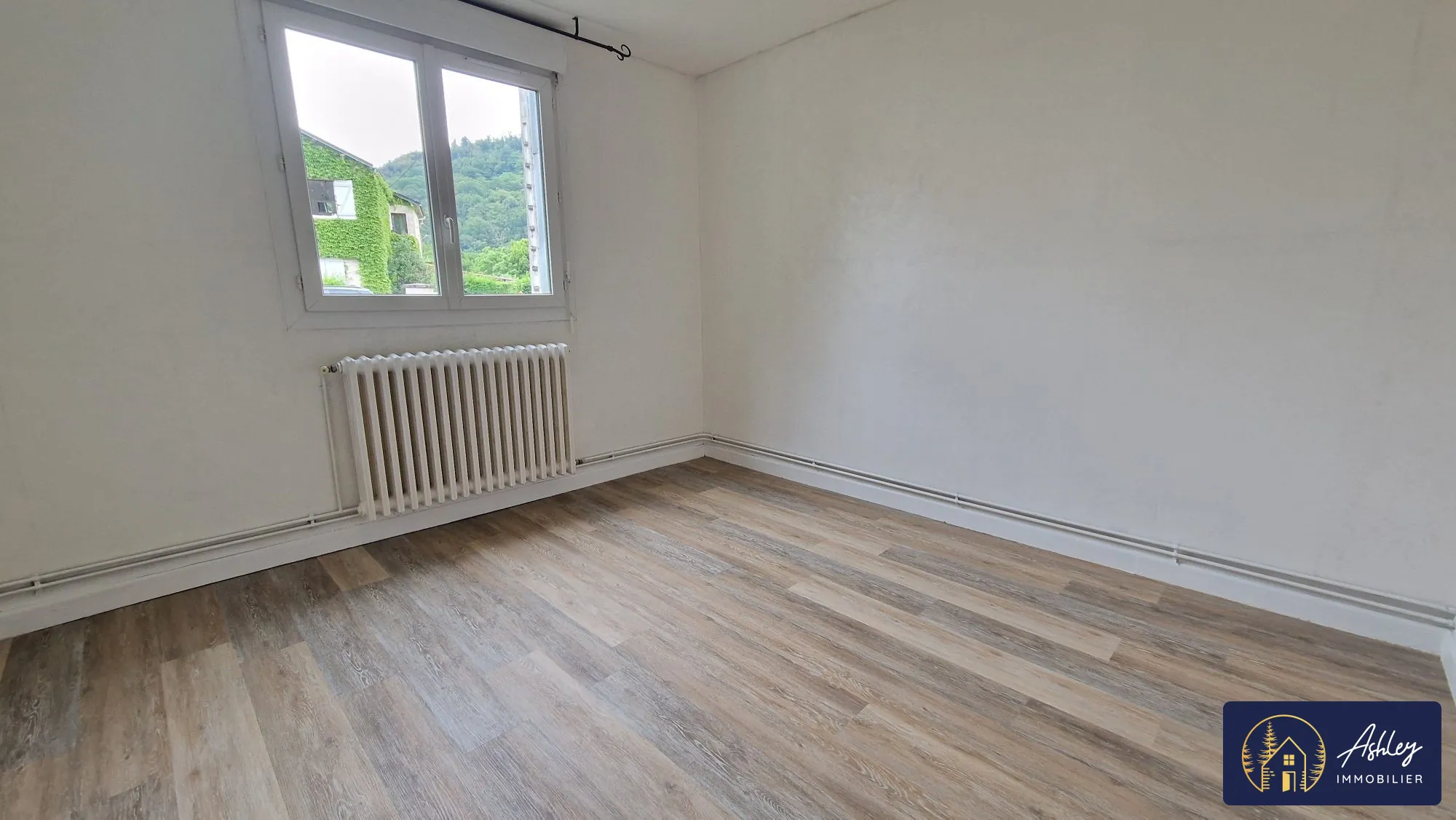 À vendre maison de plain-pied de 64 m² avec jardin à Bort-les-Orgues 