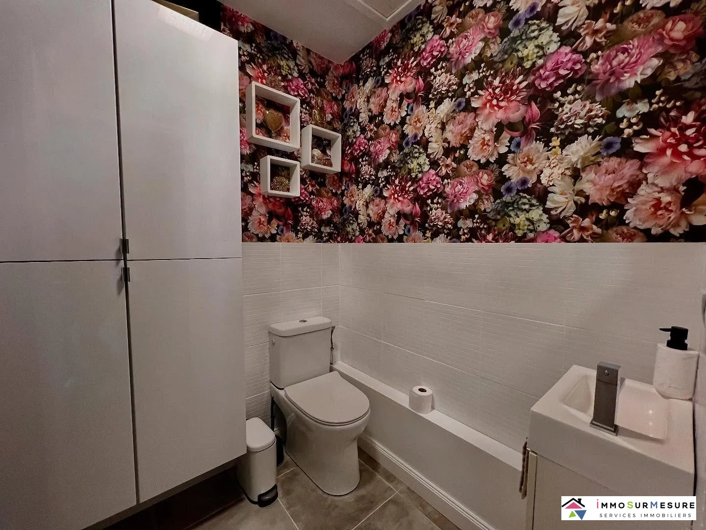 Appartement T2 de 56 m² avec ascenseur à Saint-Omer, Vue Ville, Proche commodités 
