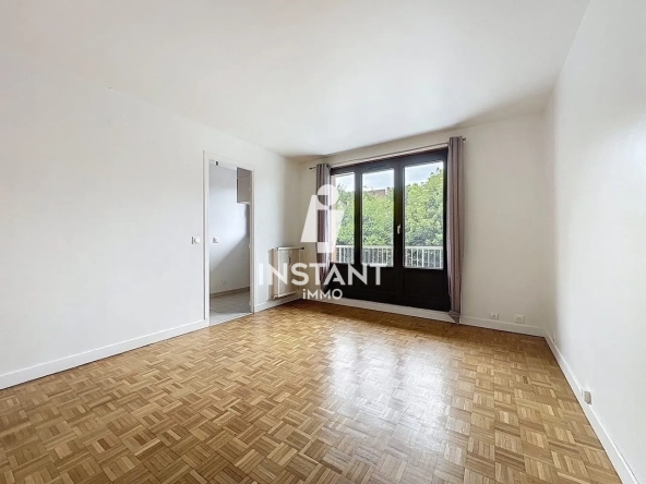 Appartement T1 avec balcon plein sud à Créteil - Résidence standing