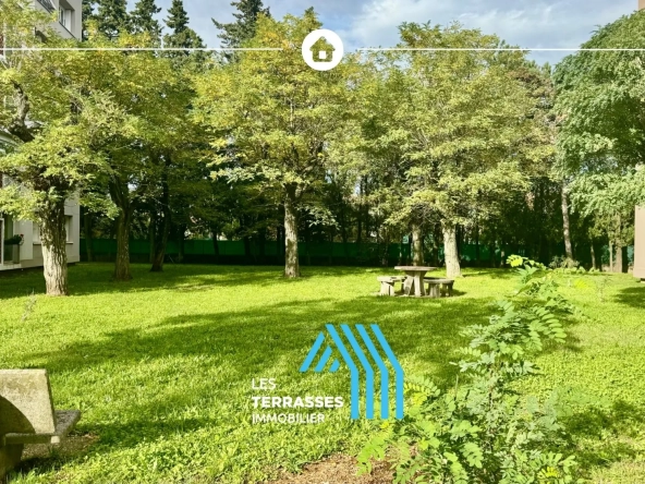 Appartement T4 rénové avec garage à Montélimar - Vue dégagée, proche commodités