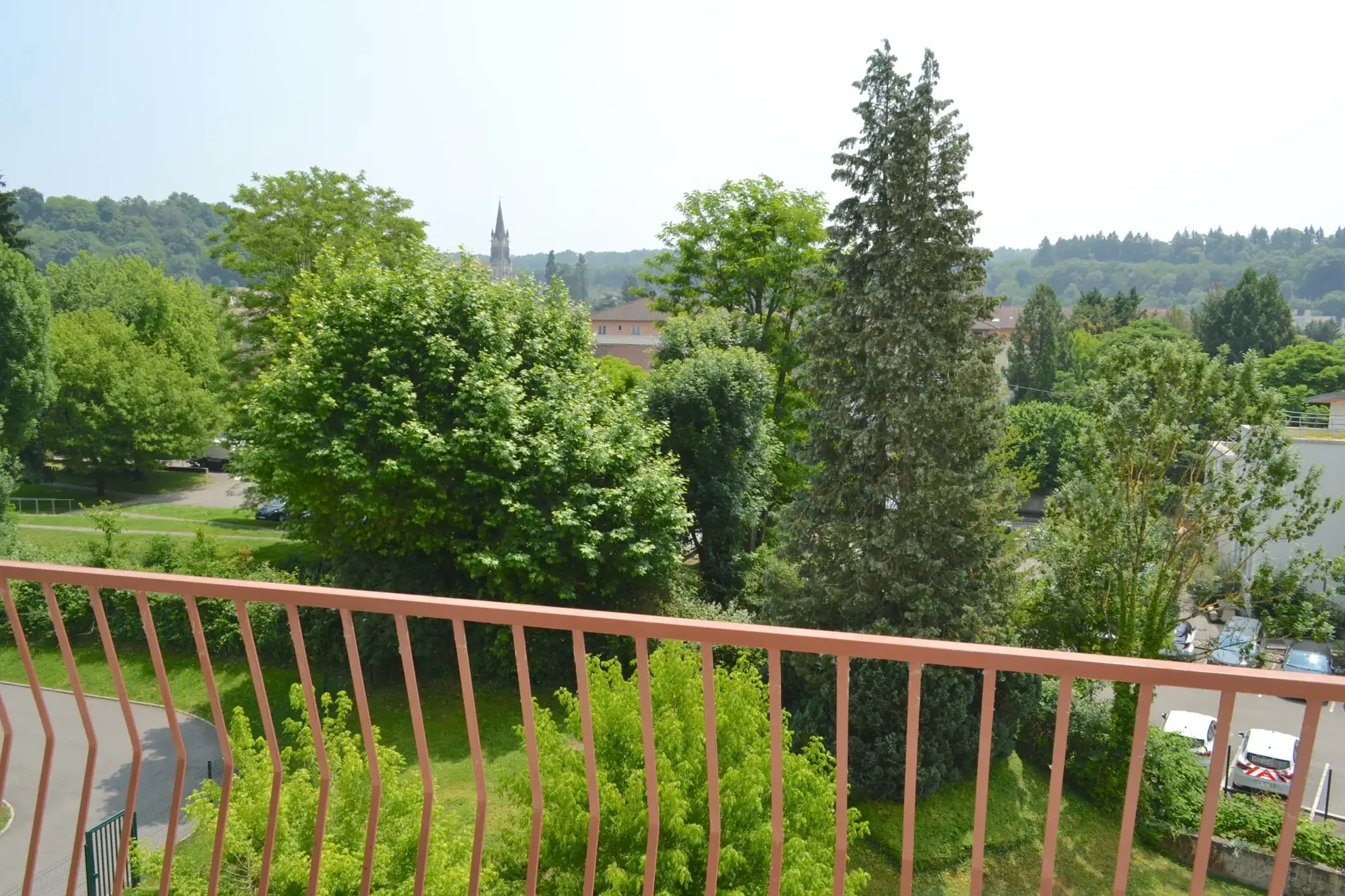 Appartement T3 lumineux avec cave et balcon à La Tour du Pin 