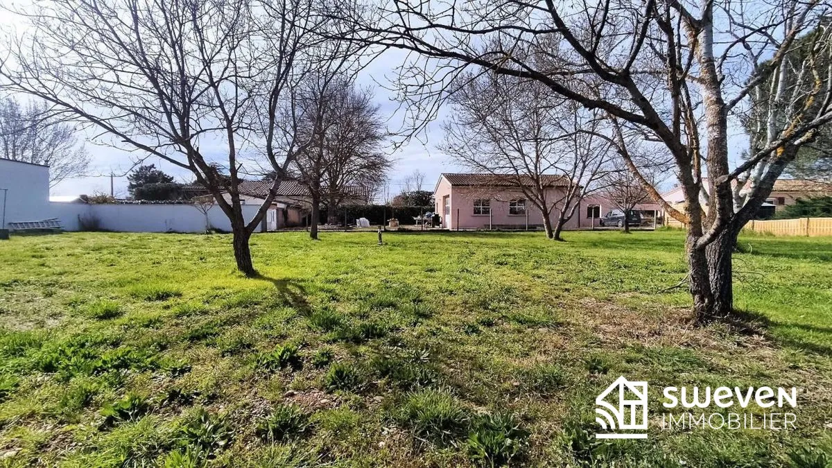 Terrain constructible de 900 m² à Lamasquère, proche autoroute A64 