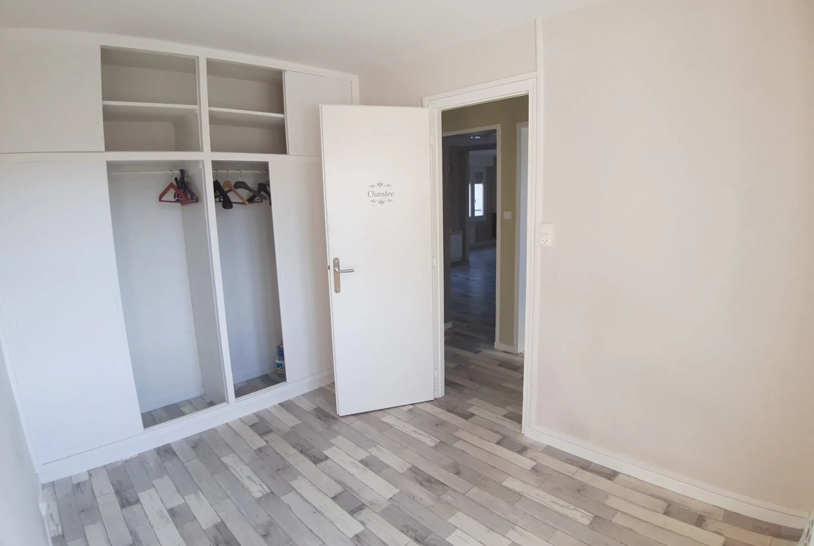 Appartement T4 à Saint-Dié-des-Vosges avec vue imprenable, garage et cave 