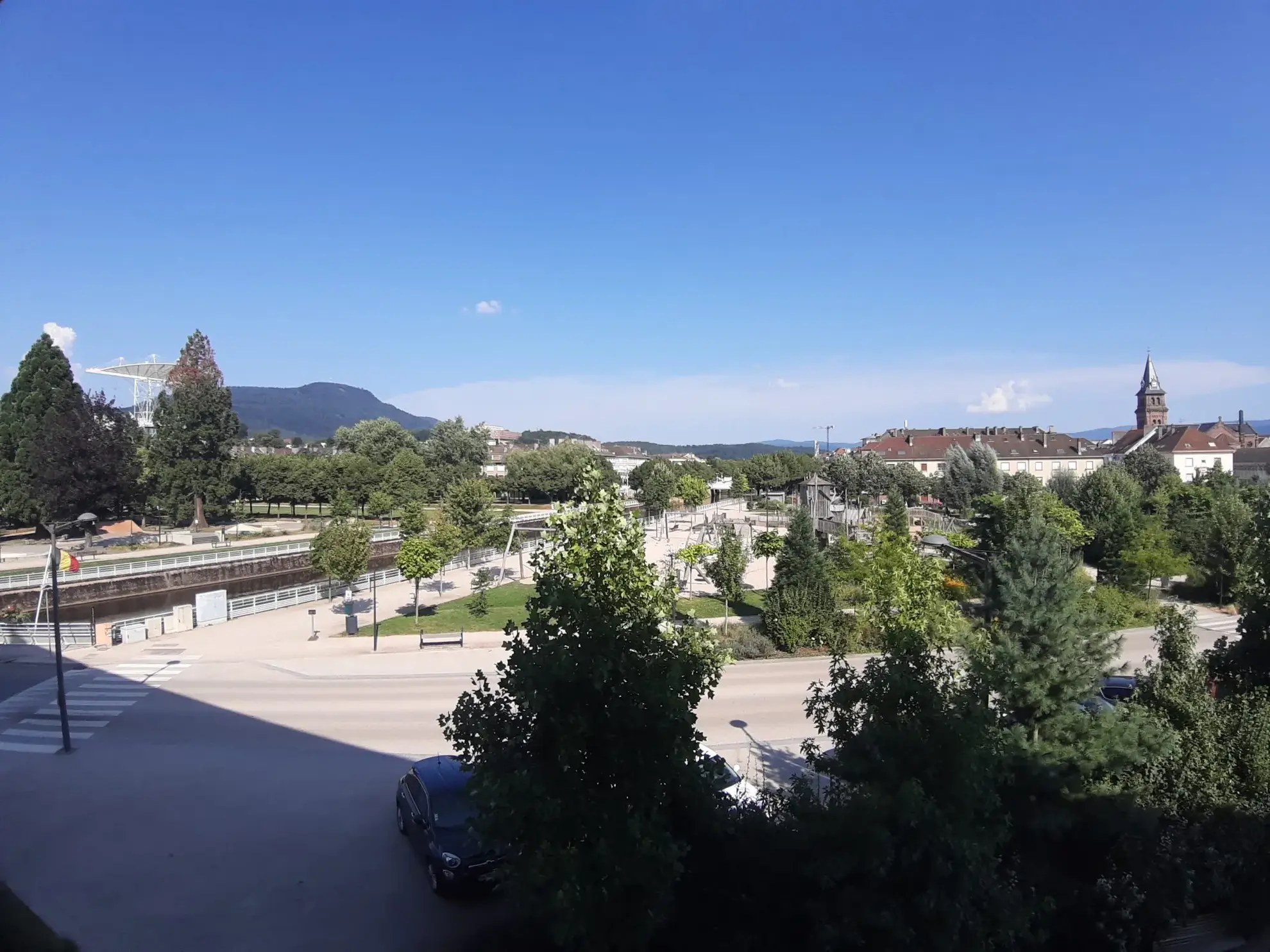 Appartement T4 à Saint-Dié-des-Vosges avec vue imprenable, garage et cave 
