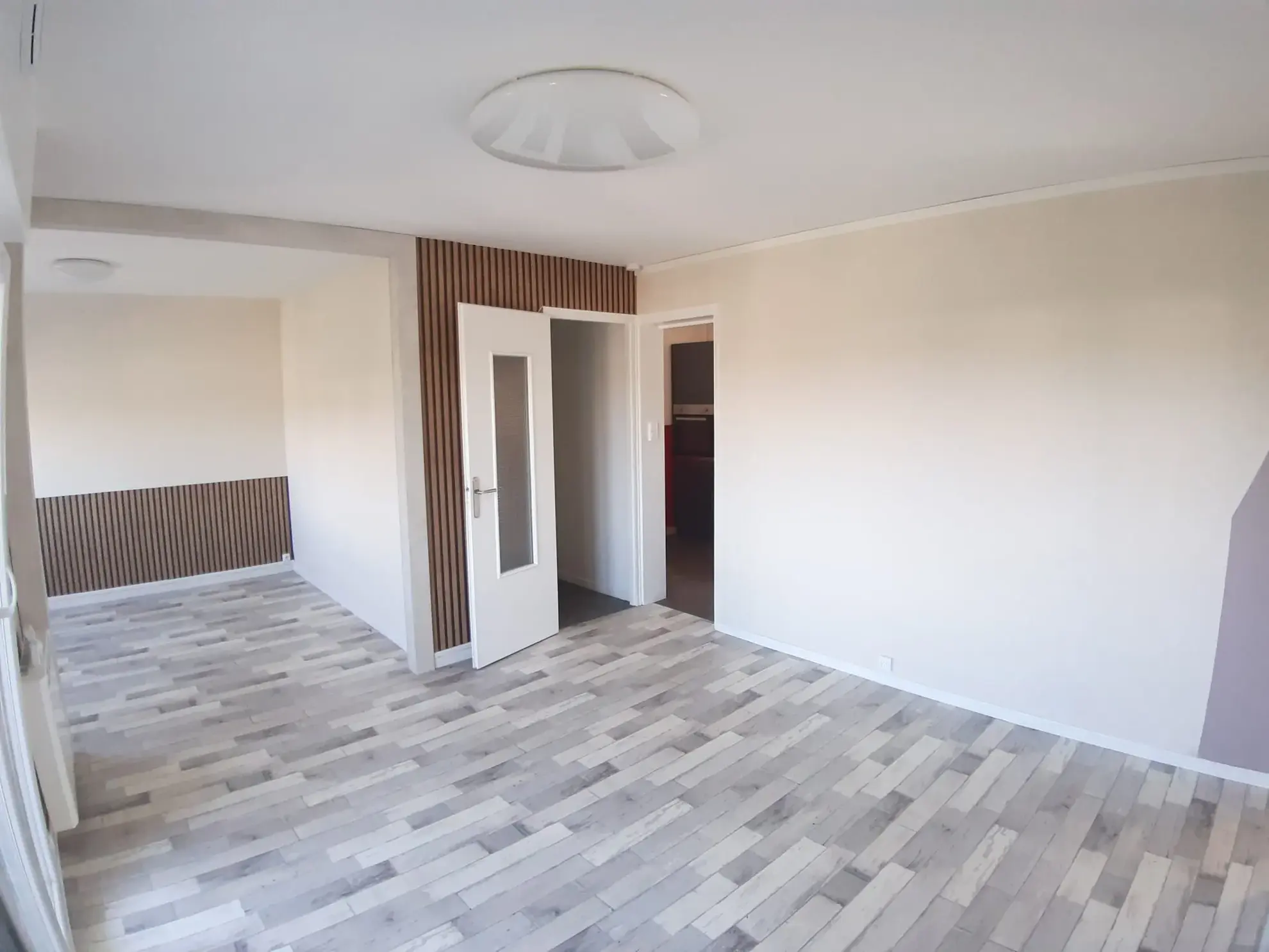 Appartement T4 à Saint-Dié-des-Vosges avec vue imprenable, garage et cave 