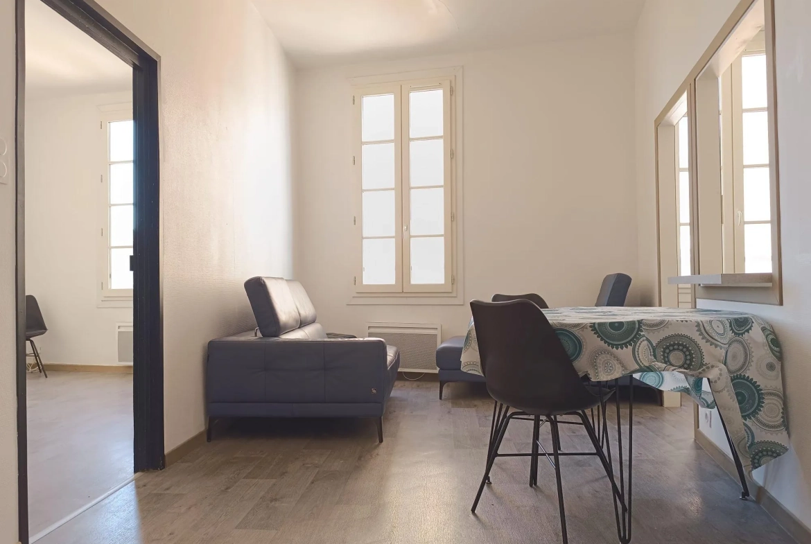 2ème étage Immeuble de 3 lots à vendre au cœur de Narbonne - Opportunité d'investissement 
