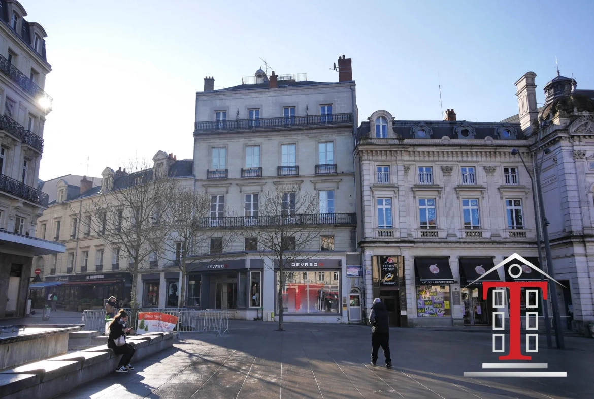 Studio à vendre à Angers Hyper-Centre avec balcon et vue sur Ralliement 