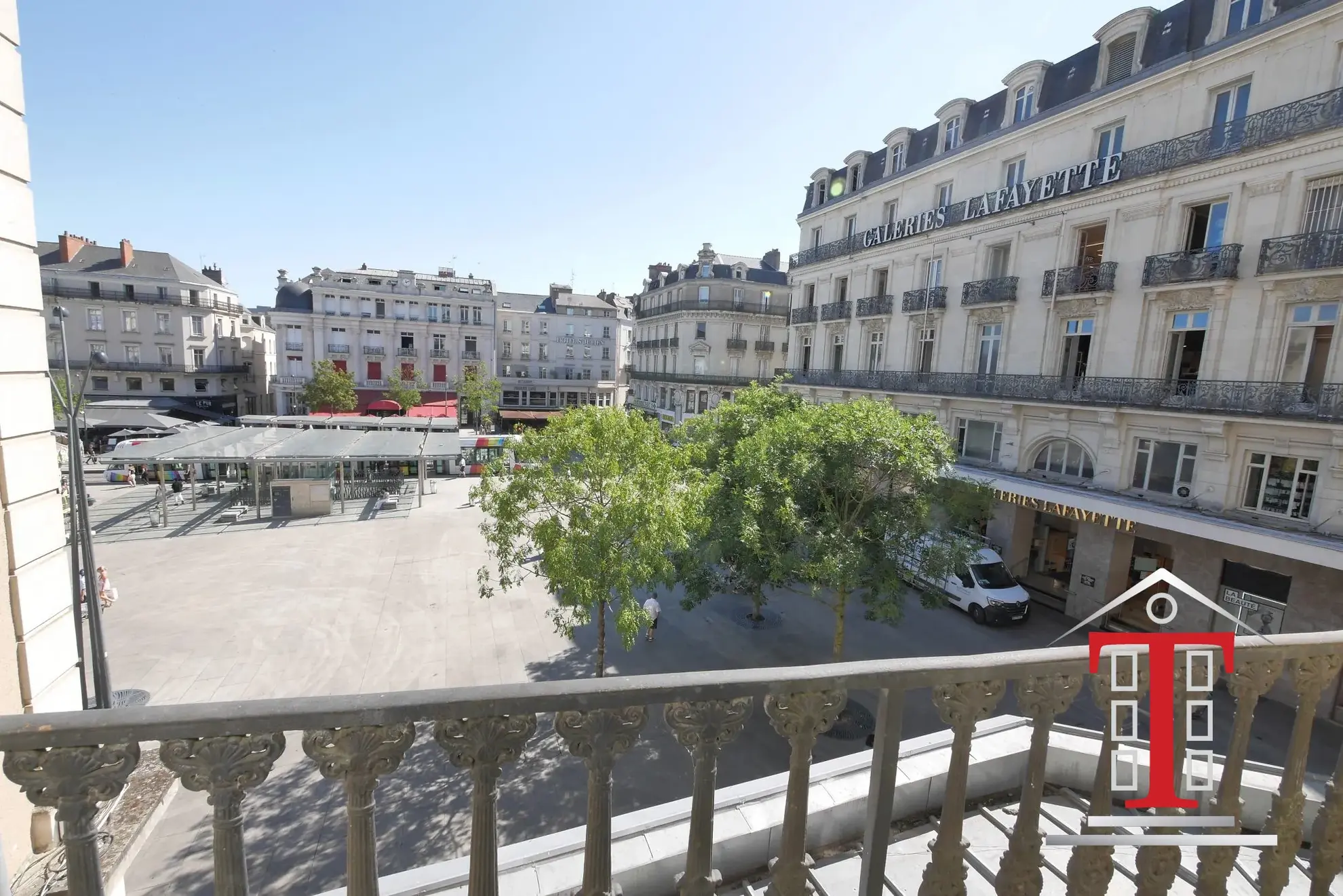 Studio à vendre à Angers Hyper-Centre avec balcon et vue sur Ralliement 