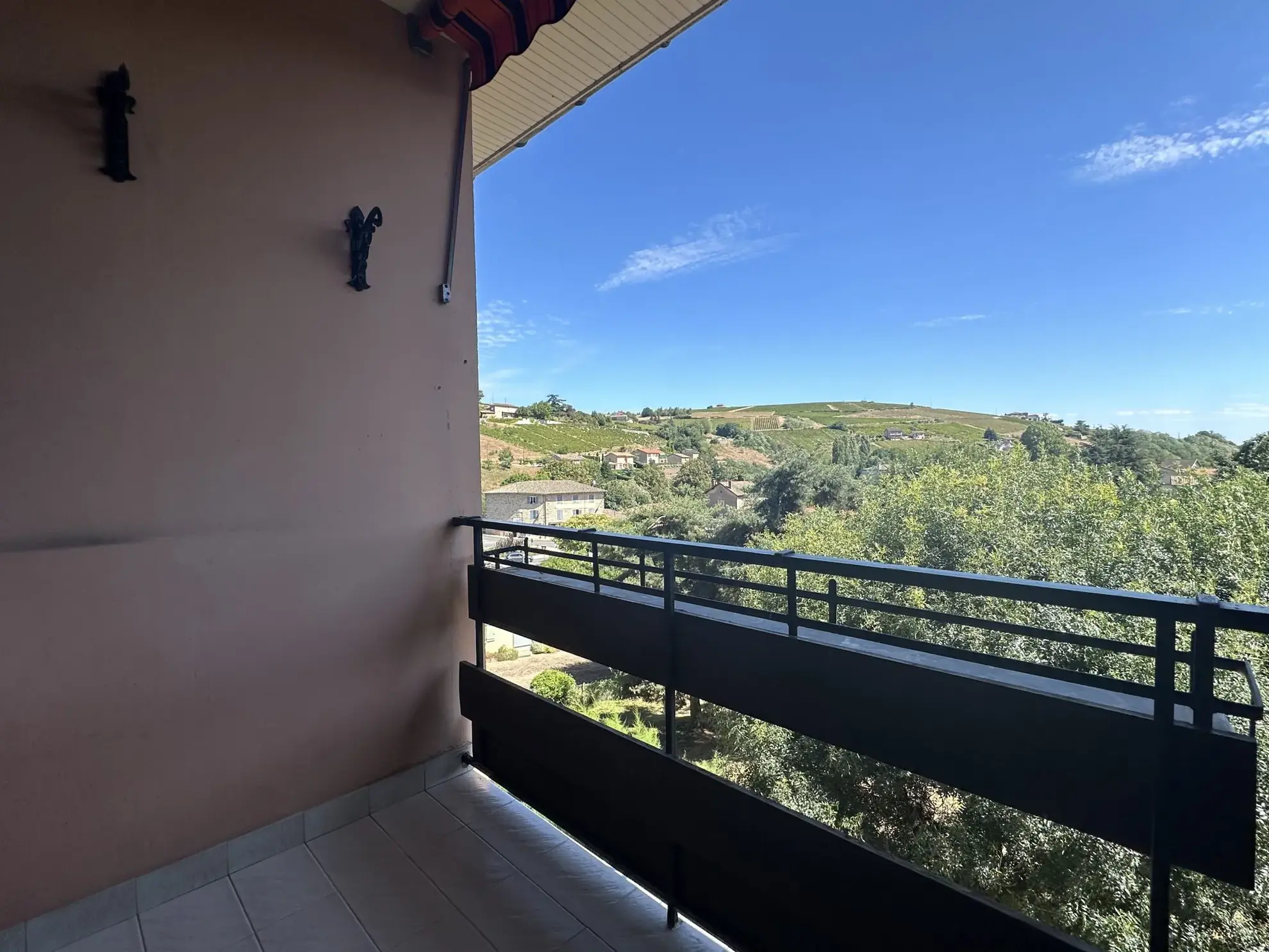 Appartement 4 pièces à Beaujeu de 86 m² avec balcon et cave - Investissement idéal 