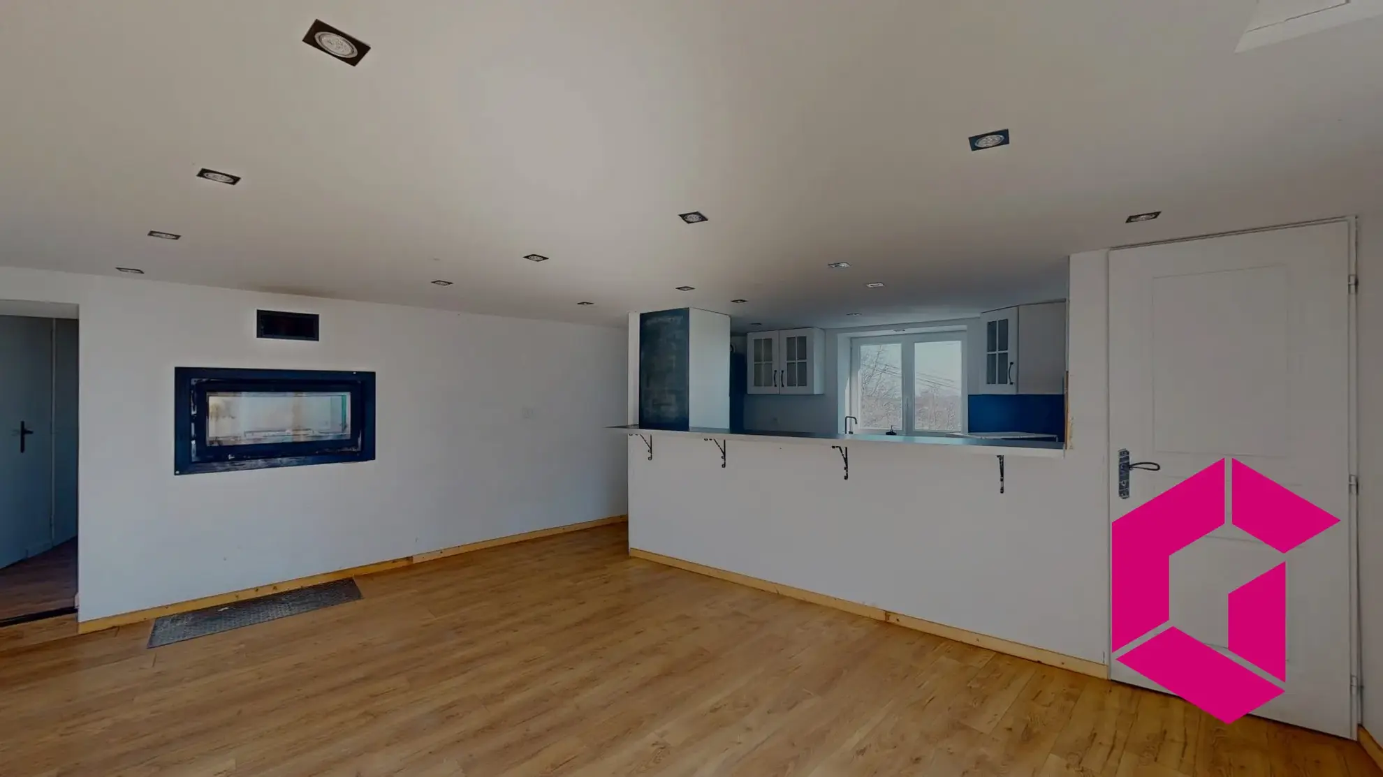 Maison de village rénovée avec 3 chambres à Verrières-en-Forez 