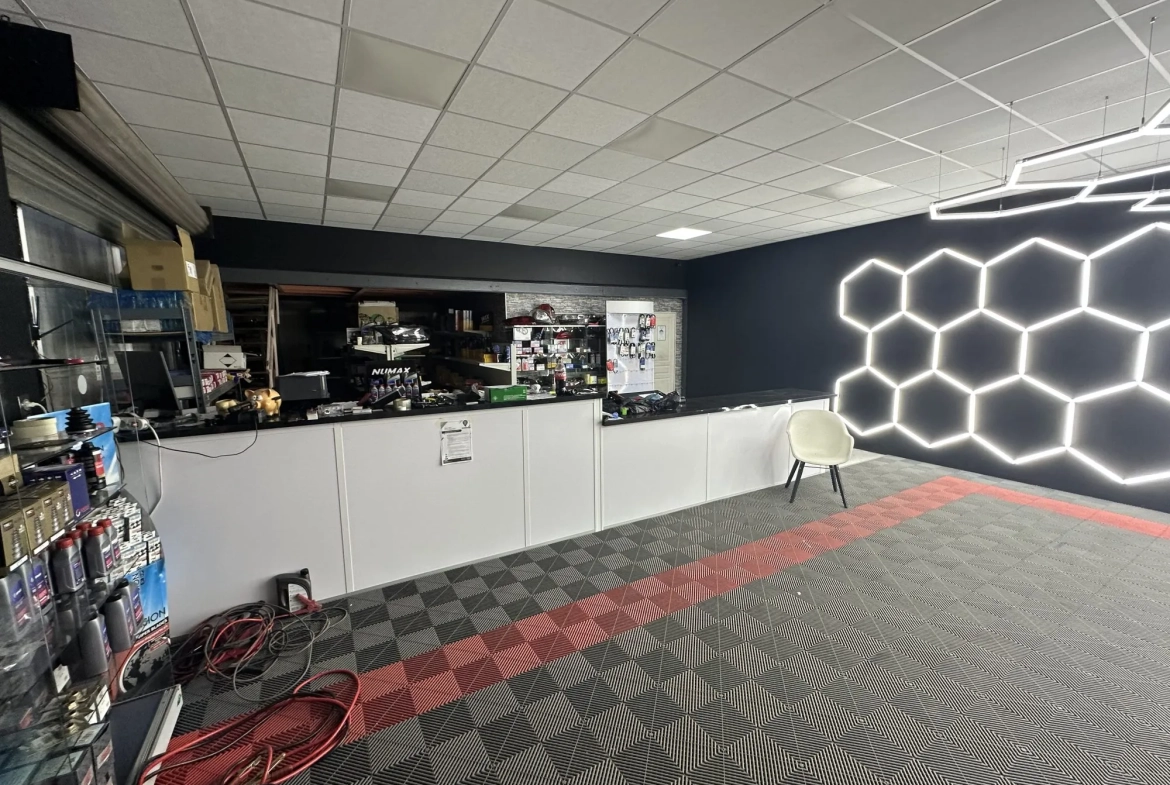 Fonds de commerce automobile à Reims avec atelier lumineux et emplacement stratégique 