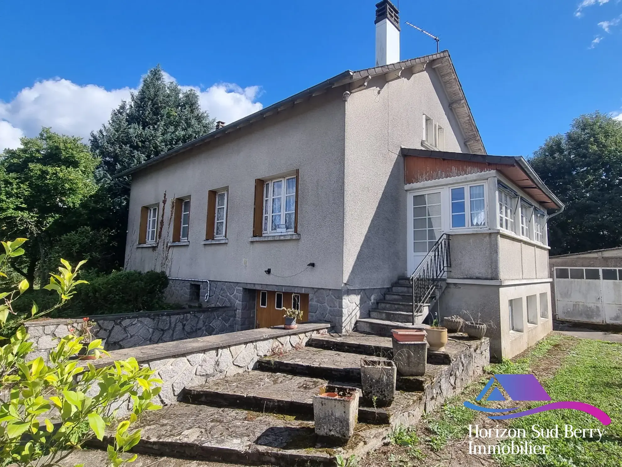 maison Maison à rénover avec grand terrain à Aigurande, proche du centre-ville 