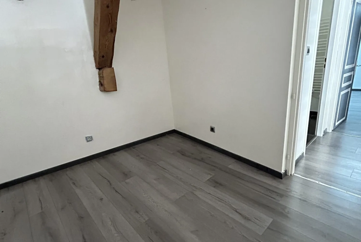 Appartement à vendre à Privas - 60 m², 2 niveaux, garage, centre-ville 