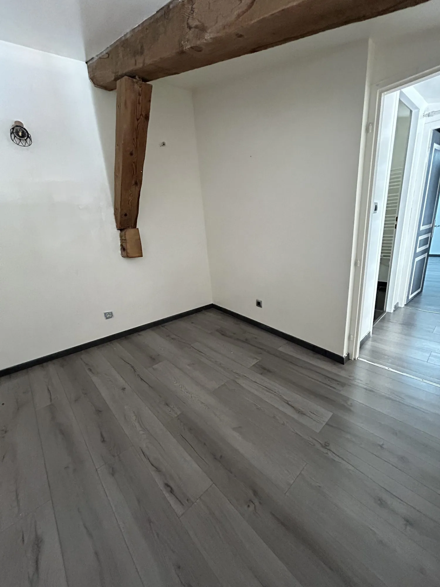 Appartement à vendre à Privas - 60 m², 2 niveaux, garage, centre-ville 