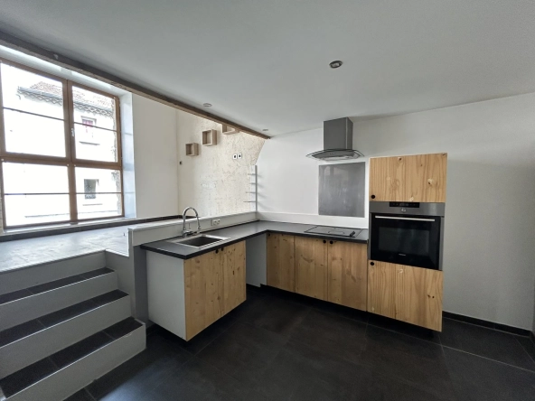 Appartement à vendre à Privas - 60 m², 2 niveaux, garage, centre-ville