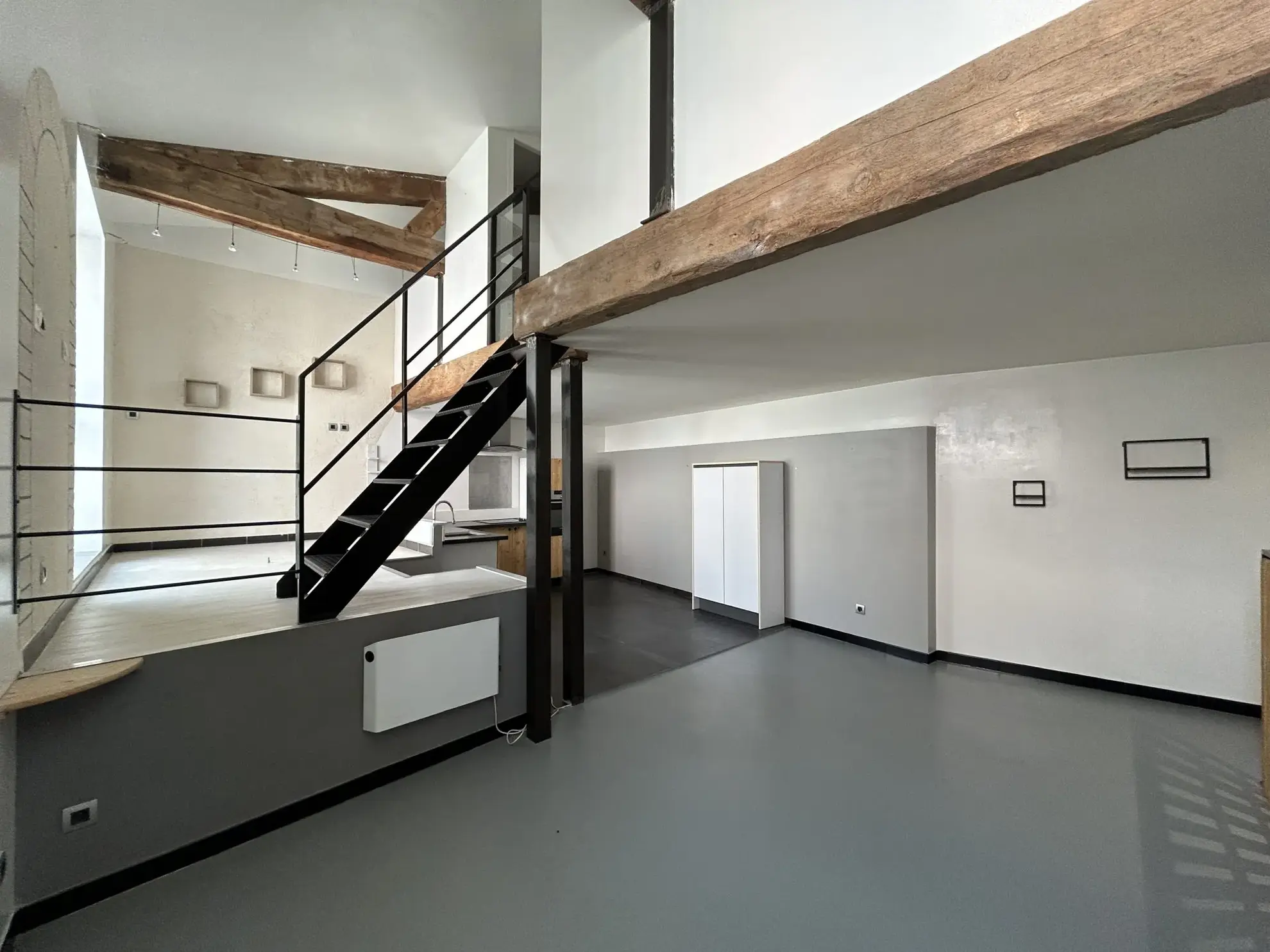 Appartement à vendre à Privas - 60 m², 2 niveaux, garage, centre-ville 