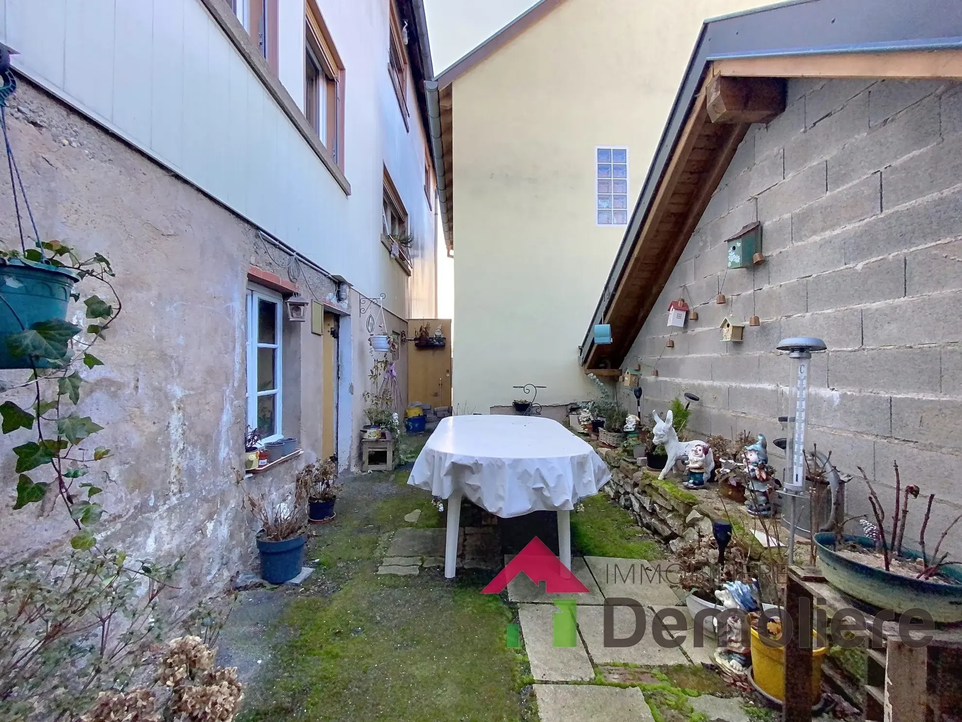 Maison spacieuse avec potentiel de division à Muhlbach-sur-Bruche 