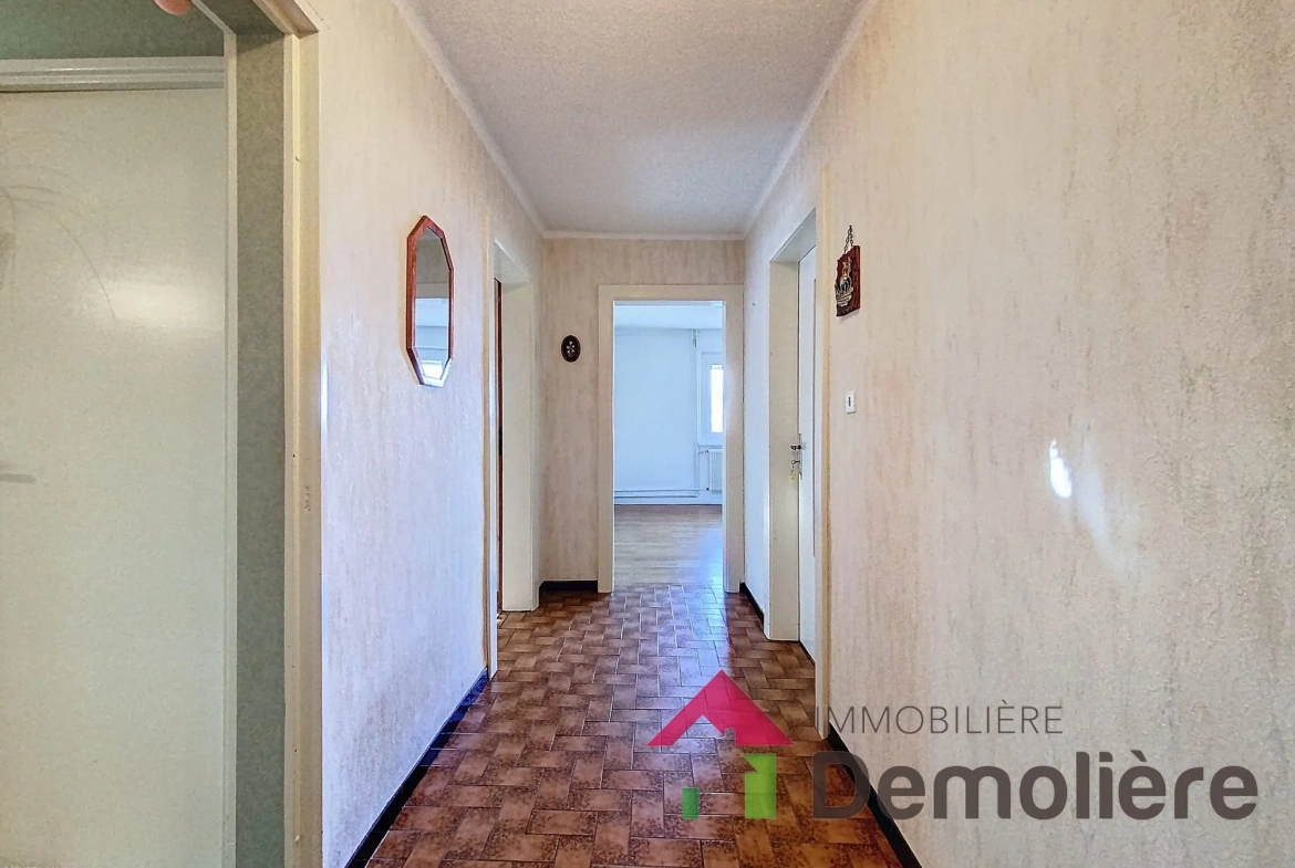 Maison spacieuse avec potentiel de division à Muhlbach-sur-Bruche 