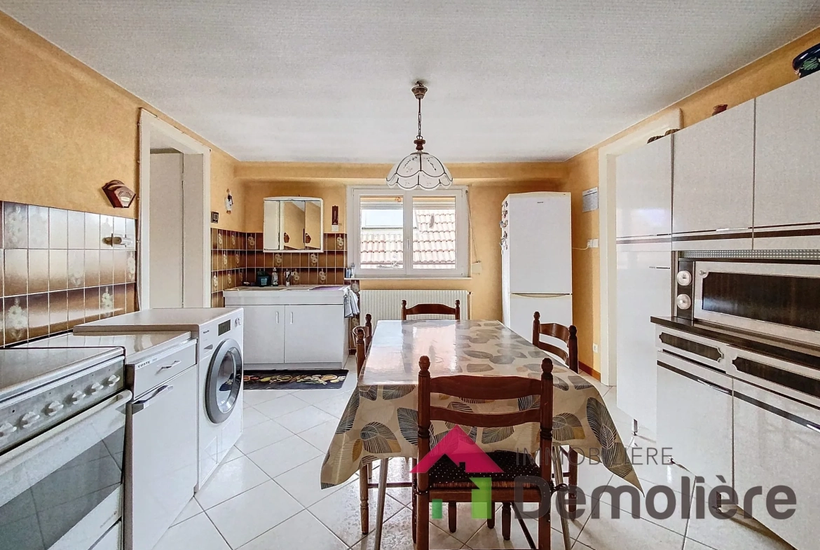 Maison spacieuse avec potentiel de division à Muhlbach-sur-Bruche 