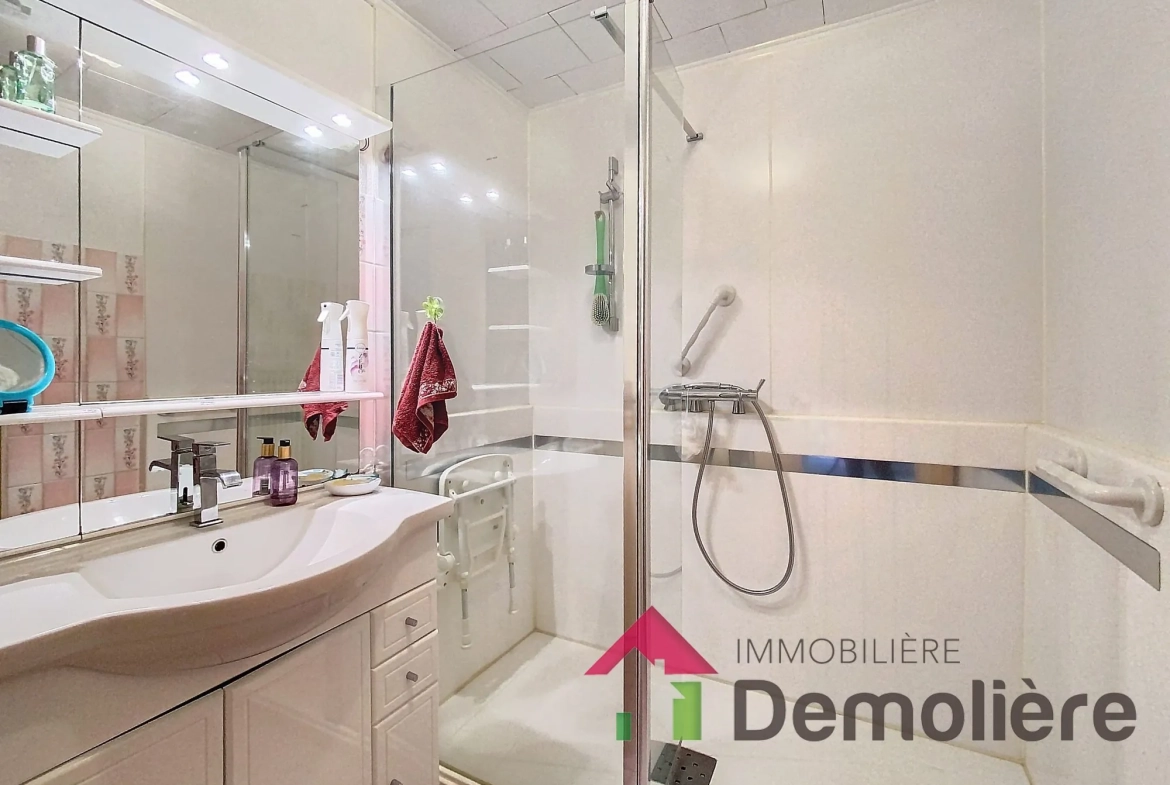 Maison spacieuse avec potentiel de division à Muhlbach-sur-Bruche 