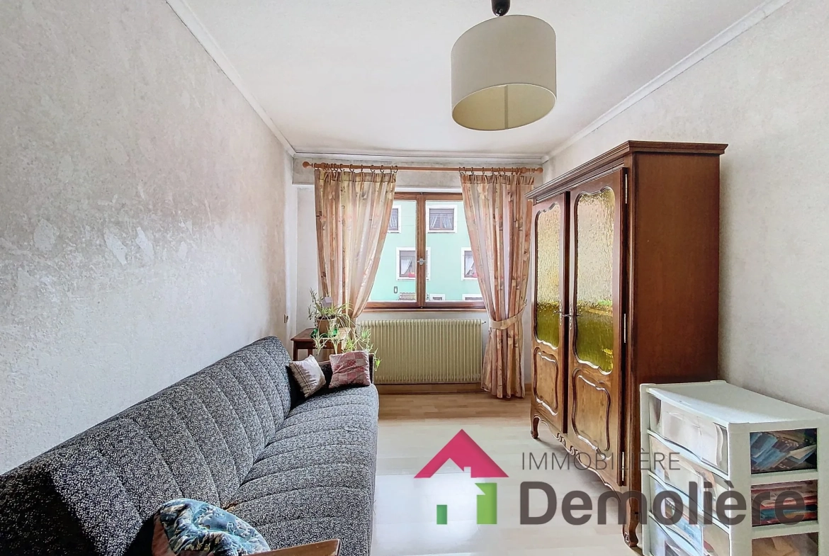 Maison spacieuse avec potentiel de division à Muhlbach-sur-Bruche 