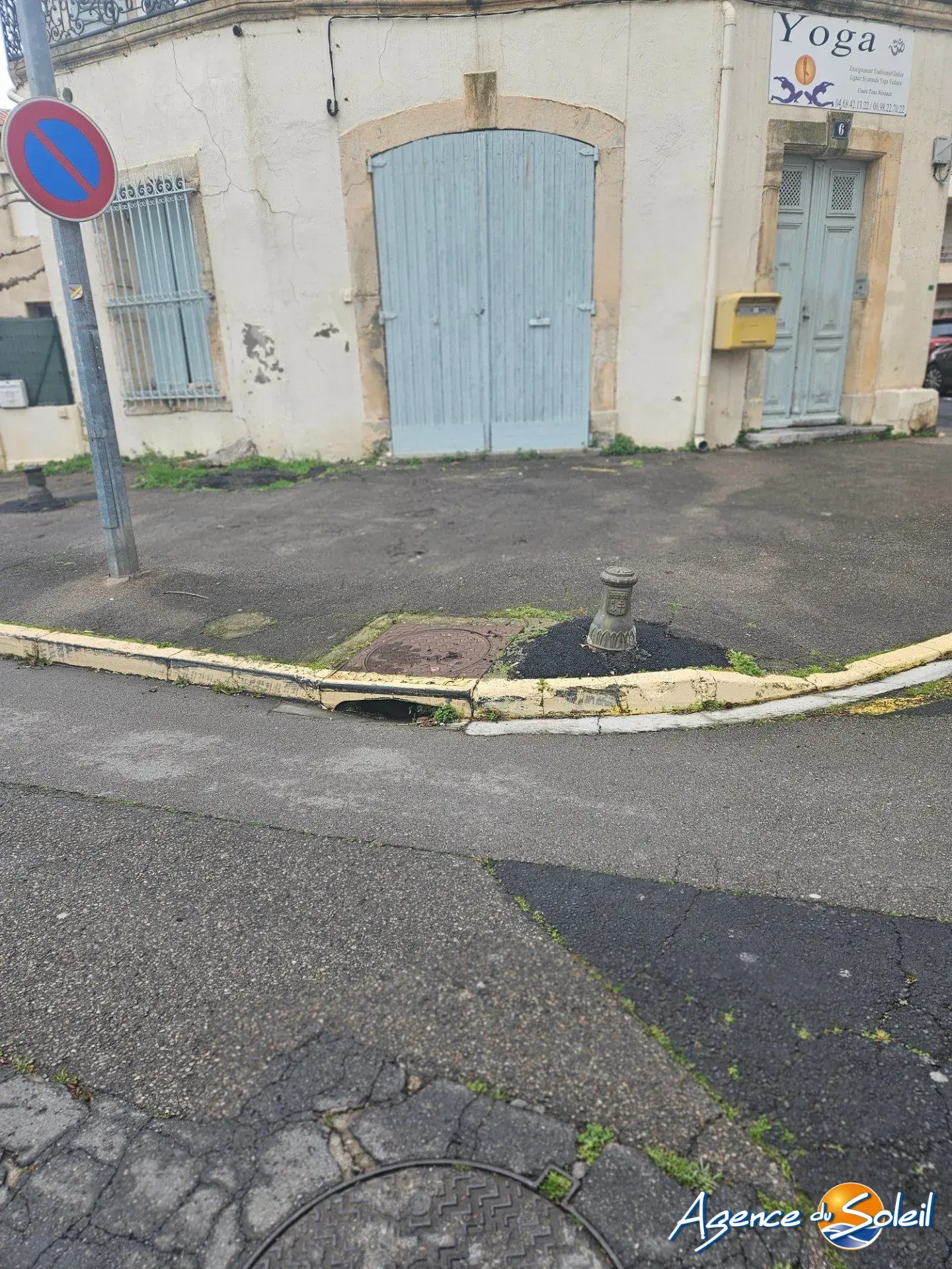 Local commercial à Narbonne avec vue Canal, 49,81 m² à rénover 