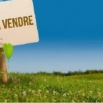 Terrain constructible à Sainte-Clotilde avec vue montagne - 400 m²