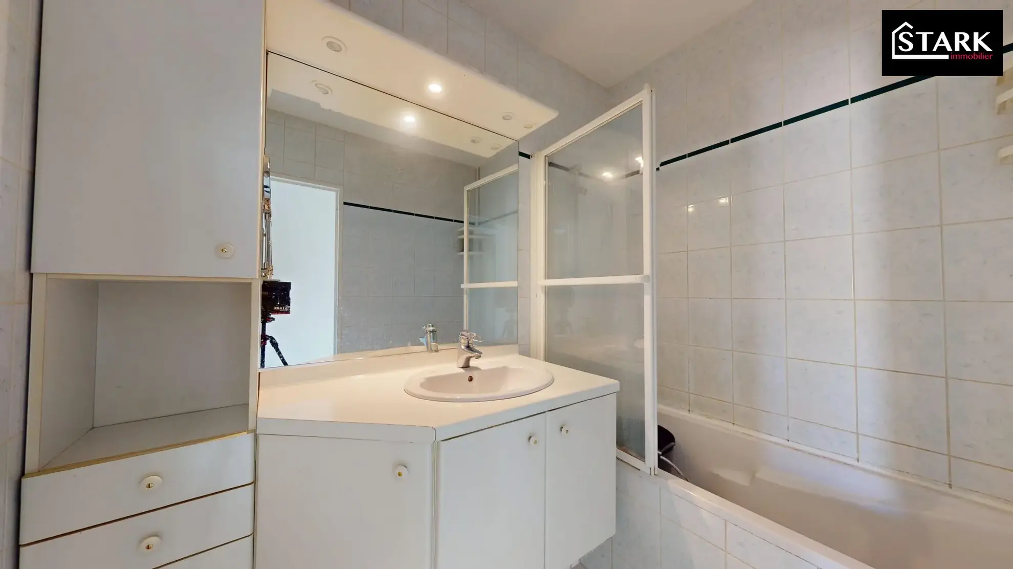 Appartement T4/T5 lumineux avec ascenseur, cave et parking au centre de Belfort 
